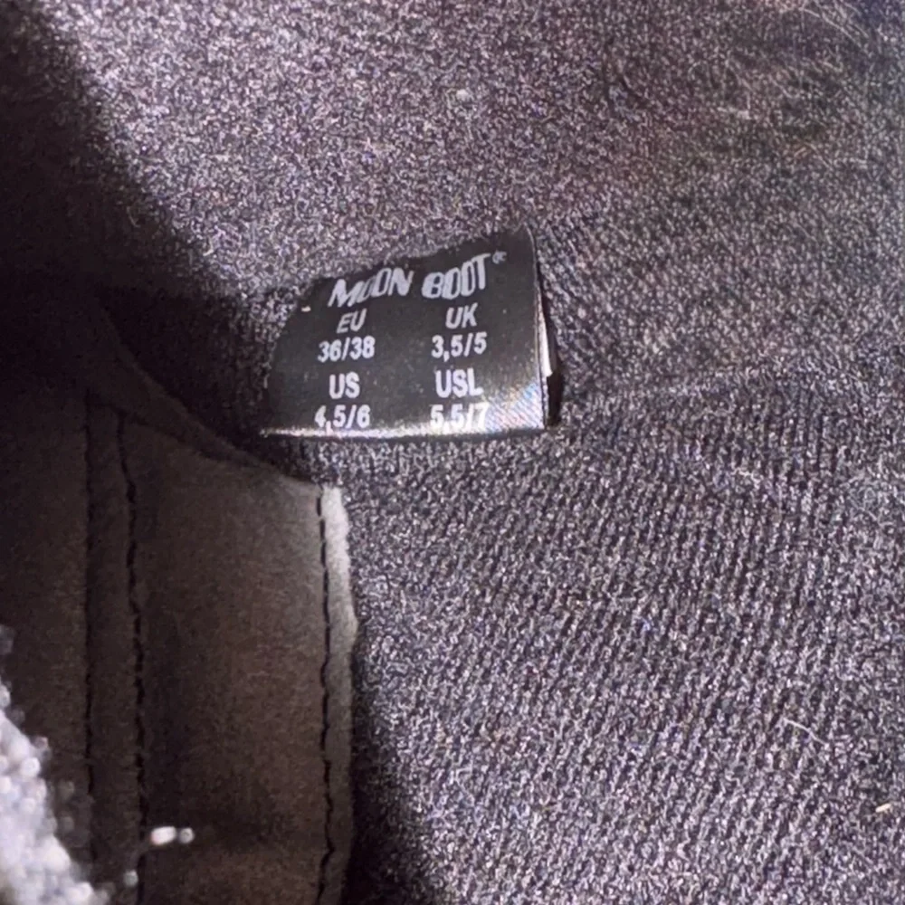 Moon Boot ICON LOW GLANCE BLACK SATIN BOOTS - Picture 9 of 13